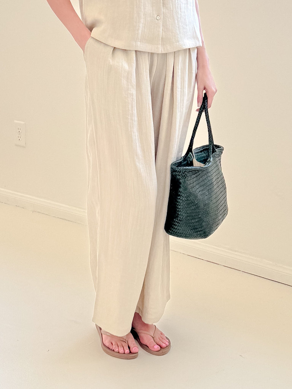 Baggy Leg Elastic Waist Linen Blend Trousers