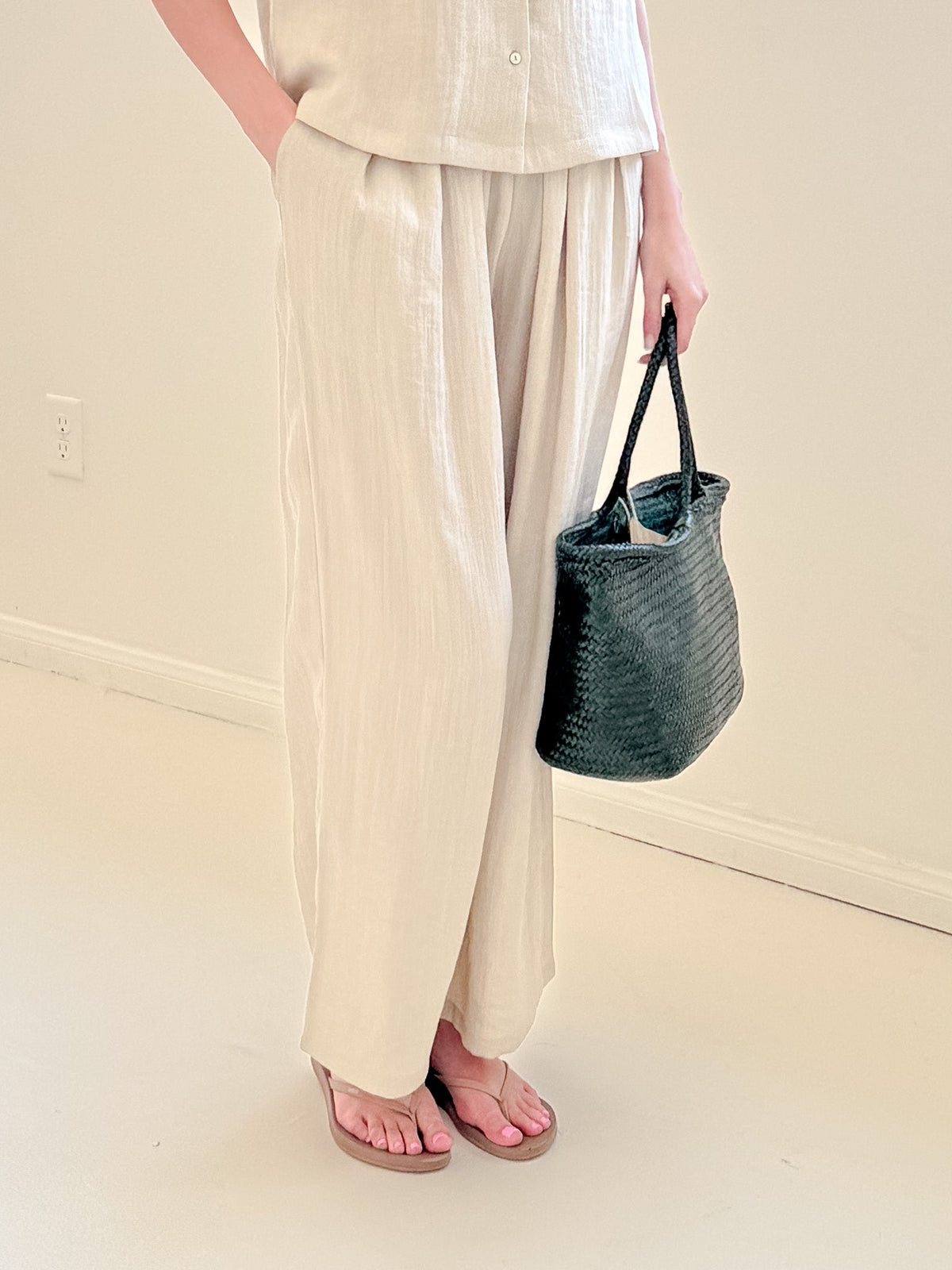 Baggy Leg Elastic Waist Linen Blend Trousers