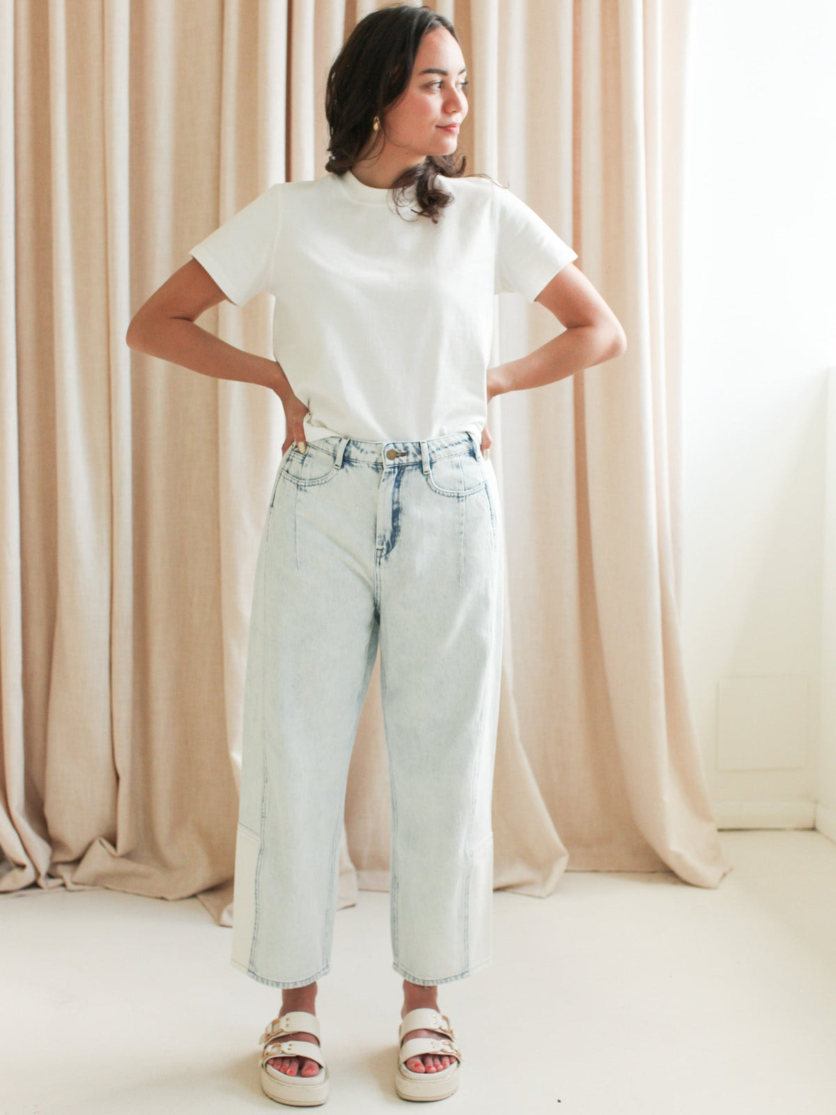 Light Wash Barrel Leg Denim Pants