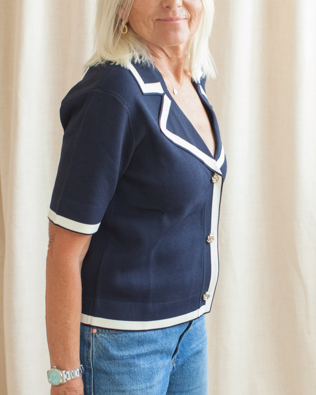 Contrast Detail V-Neck Knit Sweater